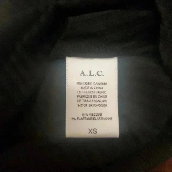 A.L.C BLACK RIBBED TOP SIZE XS - Picture 4 of 4